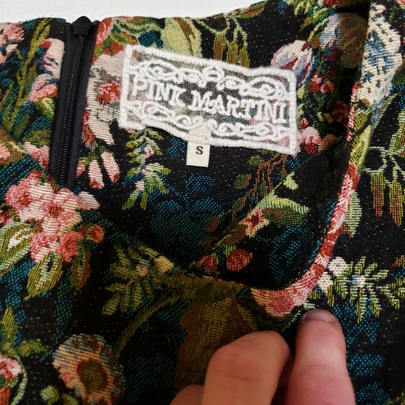 Pink Martini Vintage 60s Style Sleeveless Floral Tapestry Dress - Picture 10 of 14